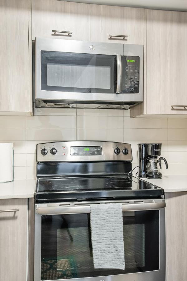 Globalstay Downtown Hamilton Apartments ภายนอก รูปภาพ